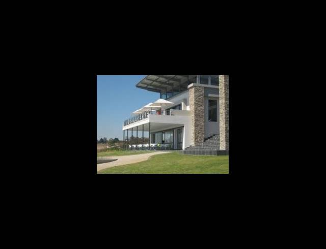 2 BEDROOM APARTMENT FOR SALE IN JACKAL CREEK GOLF ESTATE